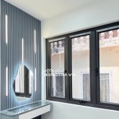Nhà Đẹp Đống Đa Gần Ngã Tư Sở: 29m², Mặt Tiền 5.2m, Giá Bán 5.5 Tỷ VNĐ
